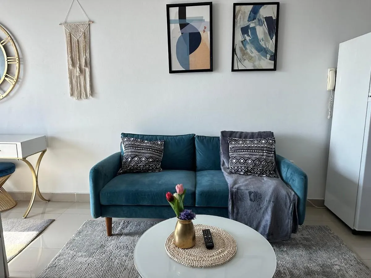 Himalaya Homes - Studio Dubai Apartment